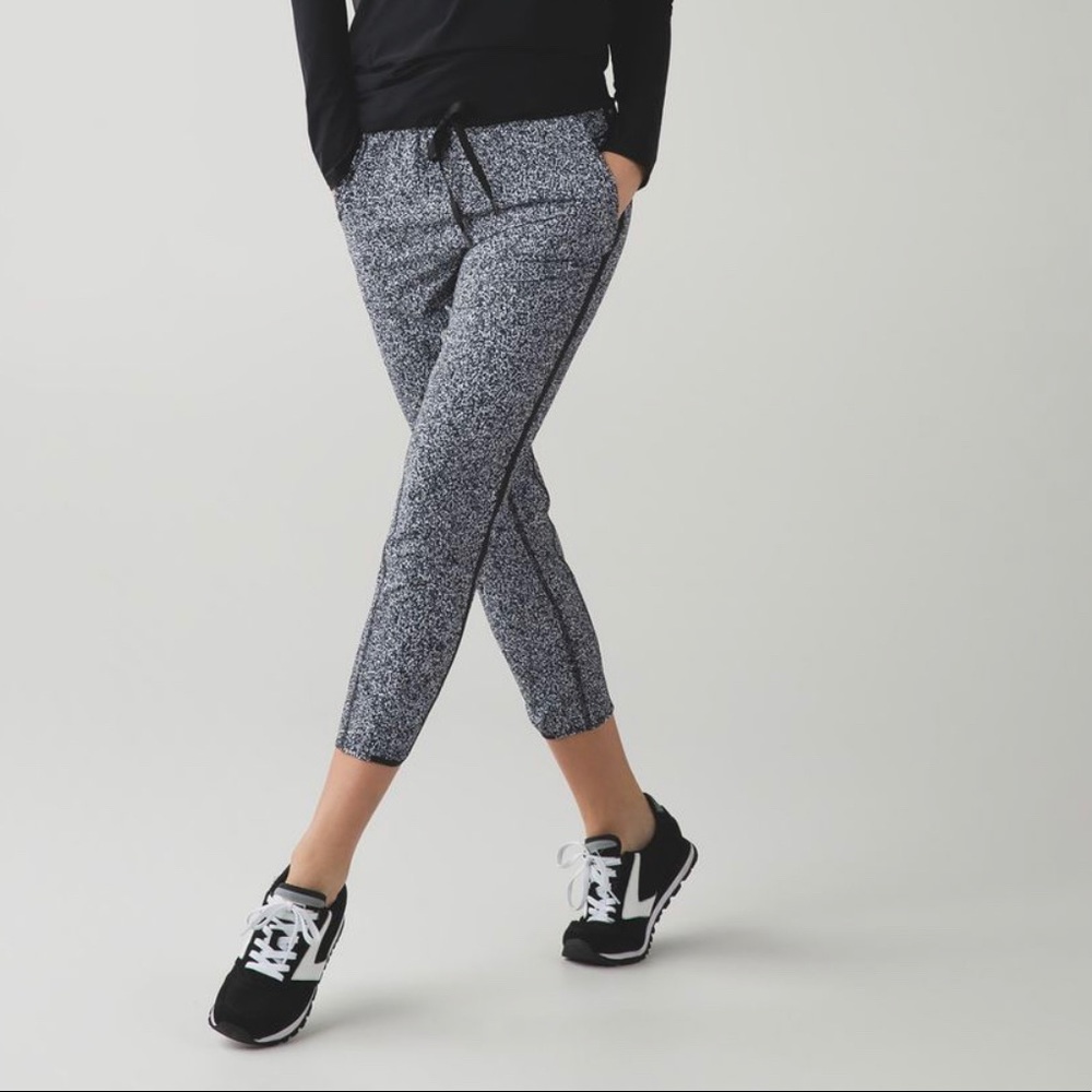 Lululemon &go On The Go Jogger